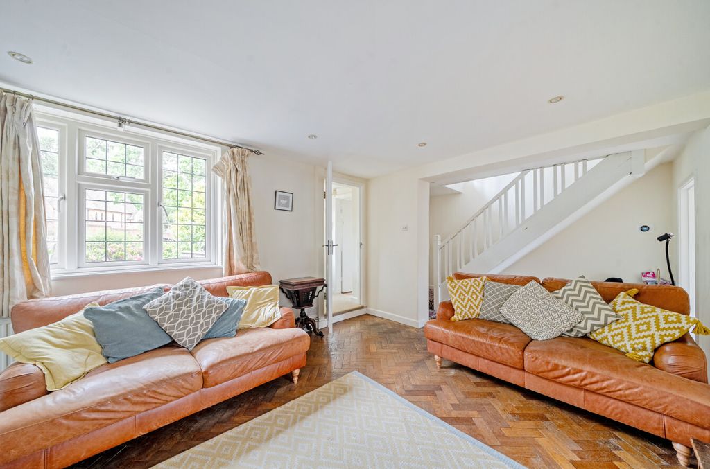 Property photo 2 of 13