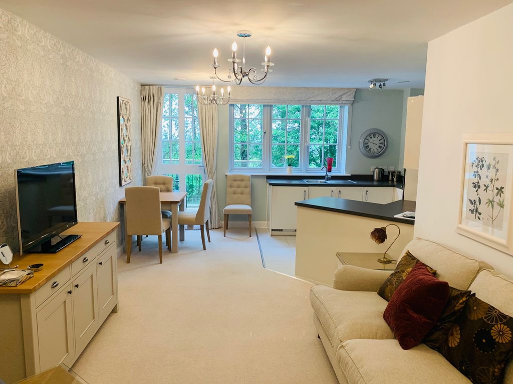 Property photo 2 of 9