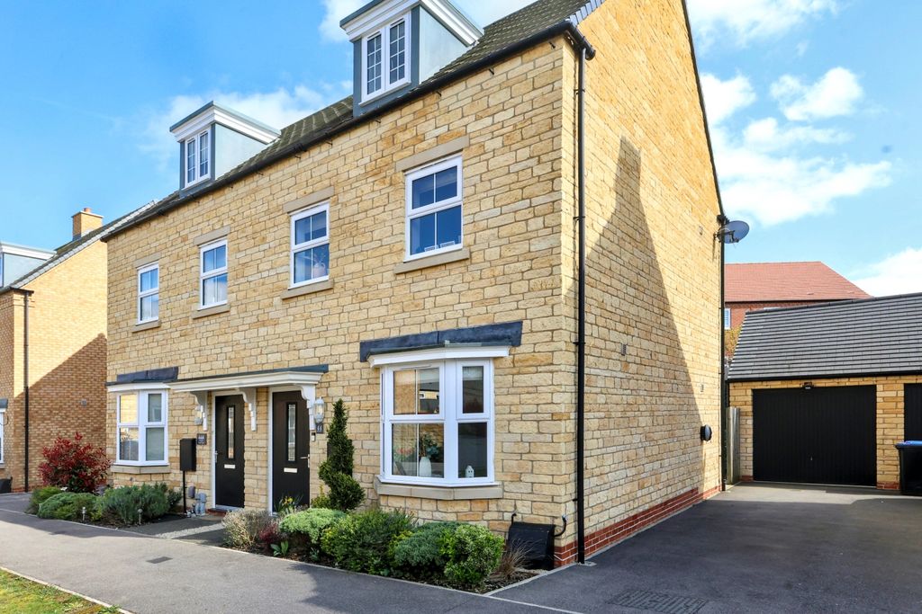 Property photo 1 of 27 Img_4075