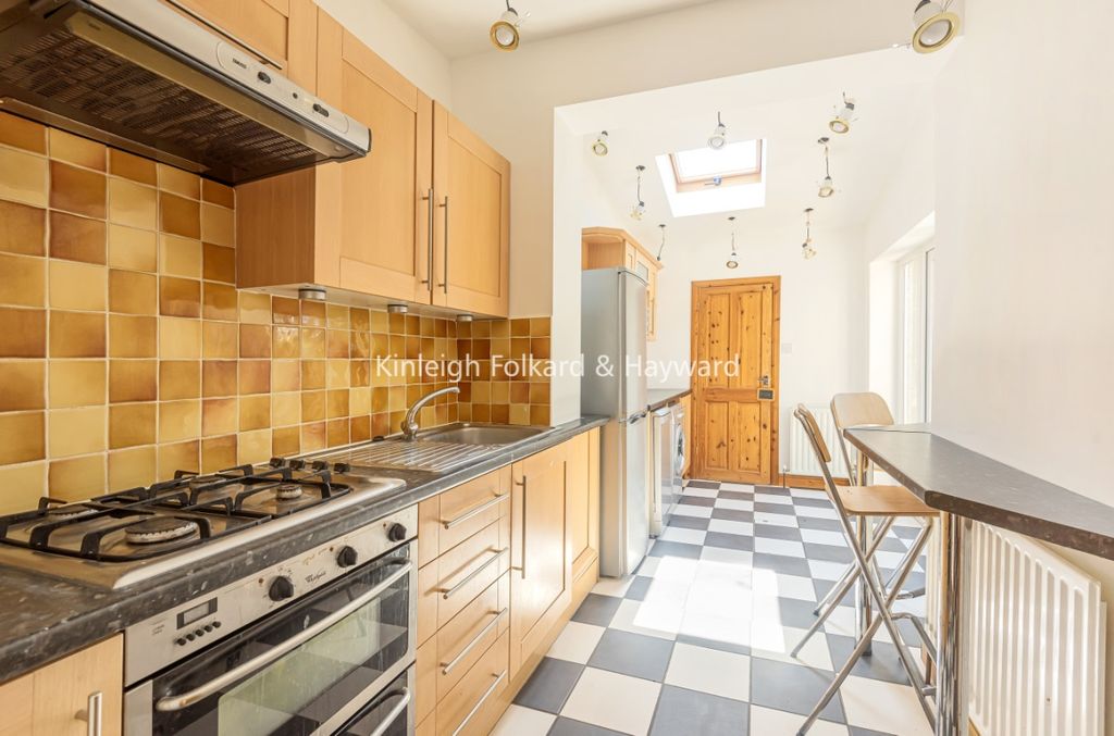 Property photo 2 of 7 56788115-Cab4-45Ab-9