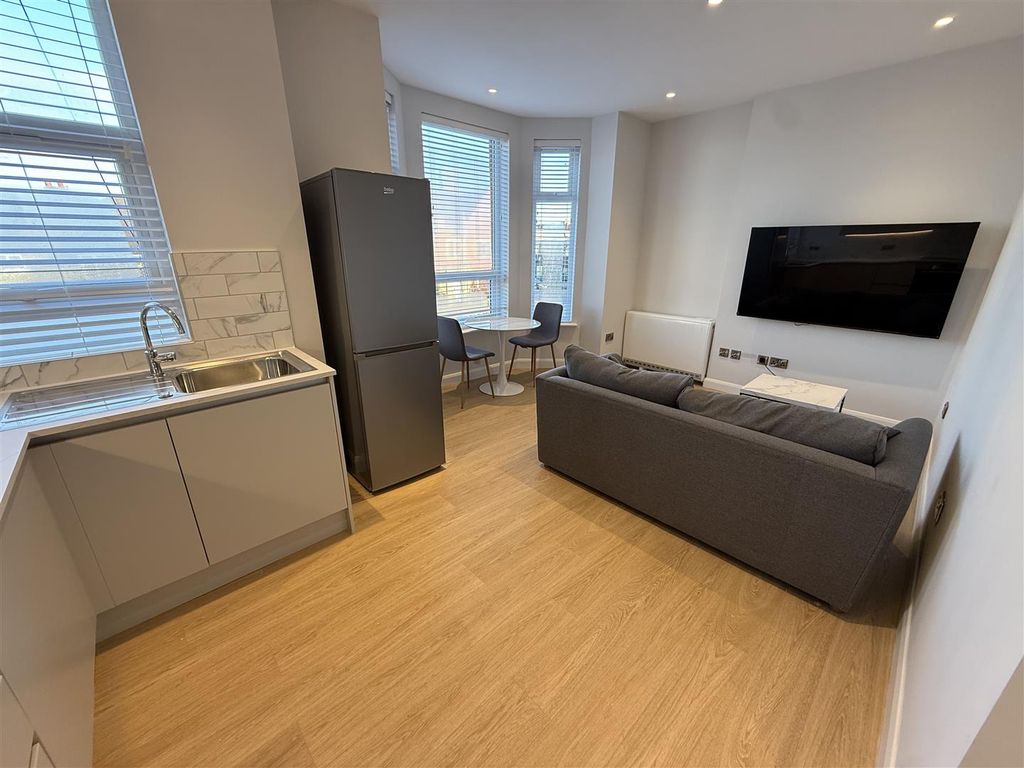 Property photo 1 of 14 20251220_102235527_Ios_Result.Jpg