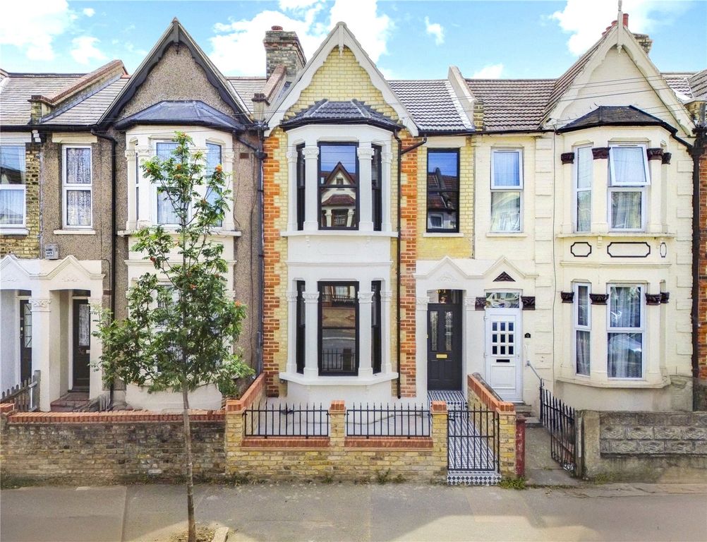 Property photo 2 of 17 Picture No. 08