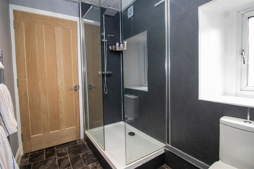 Additional image 10 of 4 bed flat for sale14/2 Havelock Street, Hawick TD9