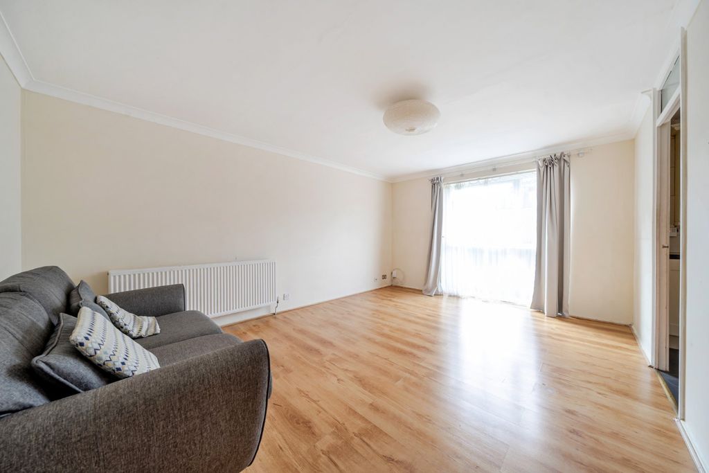 Property photo 1 of 9 Picture No. 08