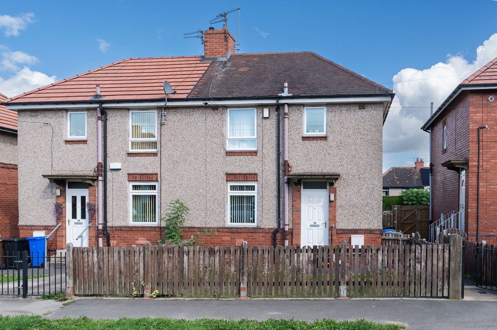 Property photo 1 of 12