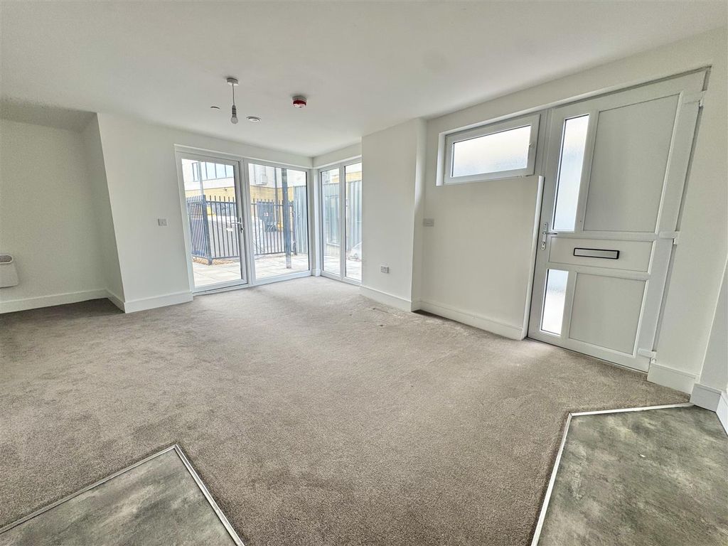 Property photo 3 of 13 Img_4101.Jpeg