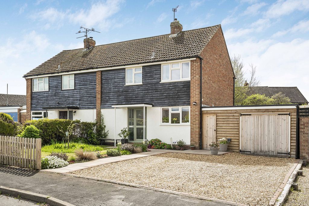 Property photo 1 of 21