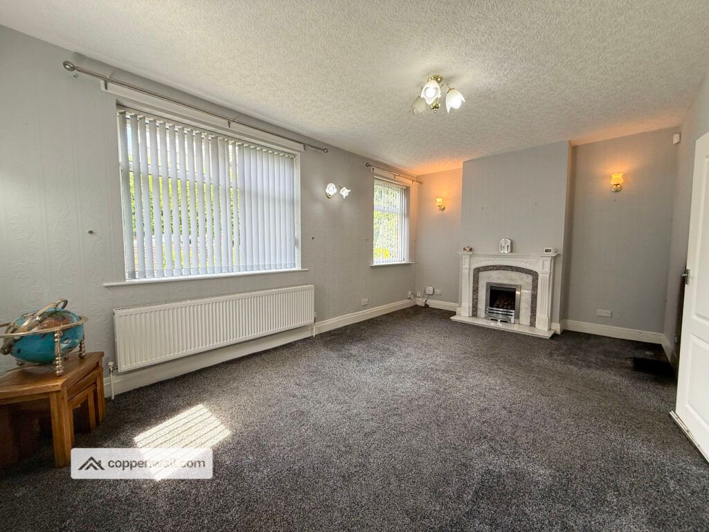 Property photo 2 of 27