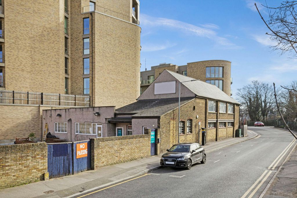 Property photo 3 of 9 Fre__Tavistock_Works__24.Jpg