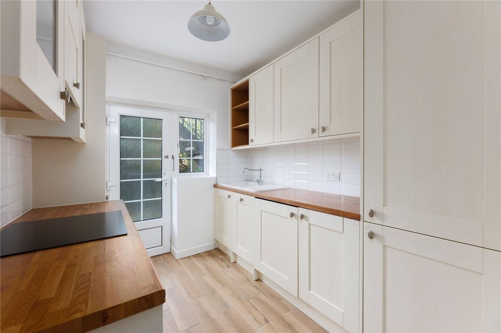 Property photo 2 of 6 Picture No. 06