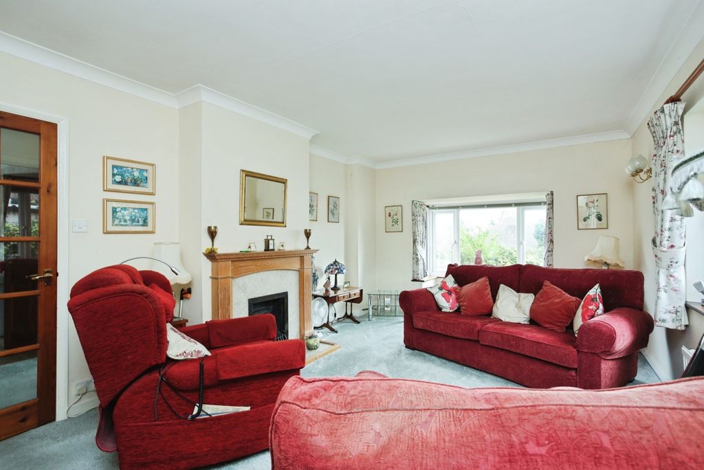 Property photo 2 of 15 Photo