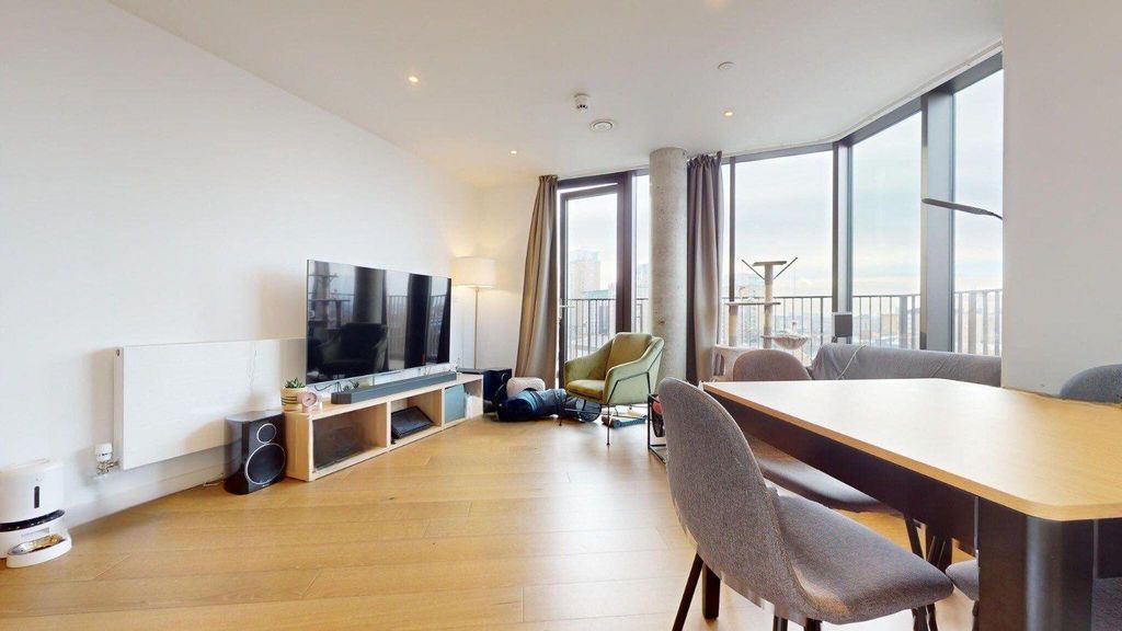 Property photo 3 of 13 2 Bedroom Flat For Sale At Vetro Court, Top Floor