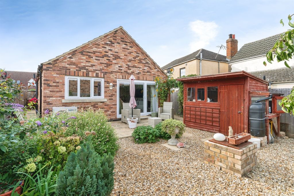 Property photo 2 of 15