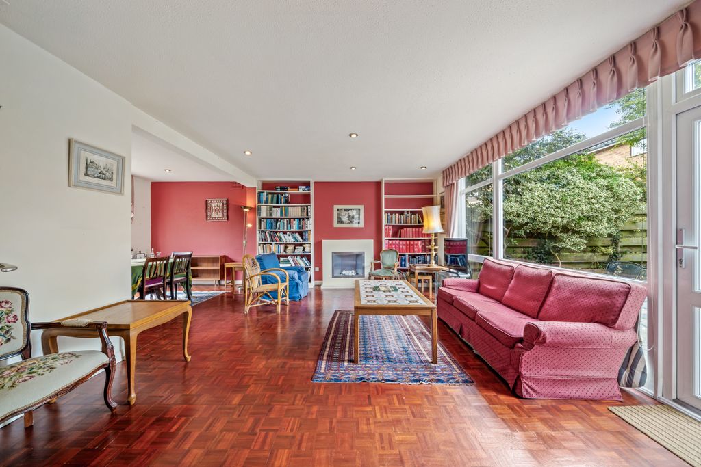 Property photo 3 of 21