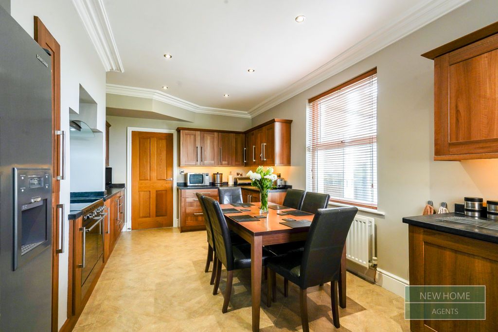 Property photo 2 of 29 Photo 6