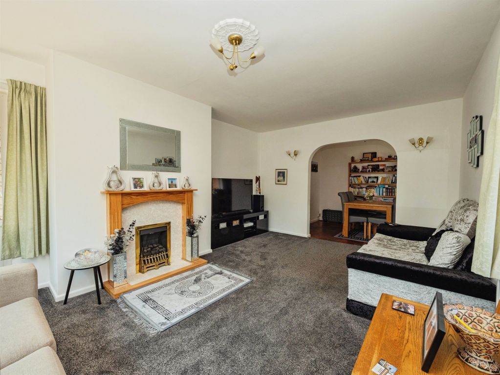 Property photo 3 of 17