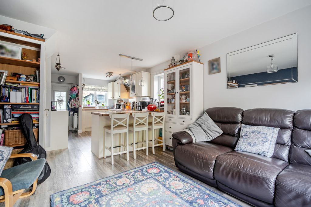 Property photo 3 of 20 1522938-4-1A0B548...