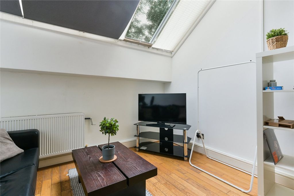 Property photo 2 of 11 Picture No. 06