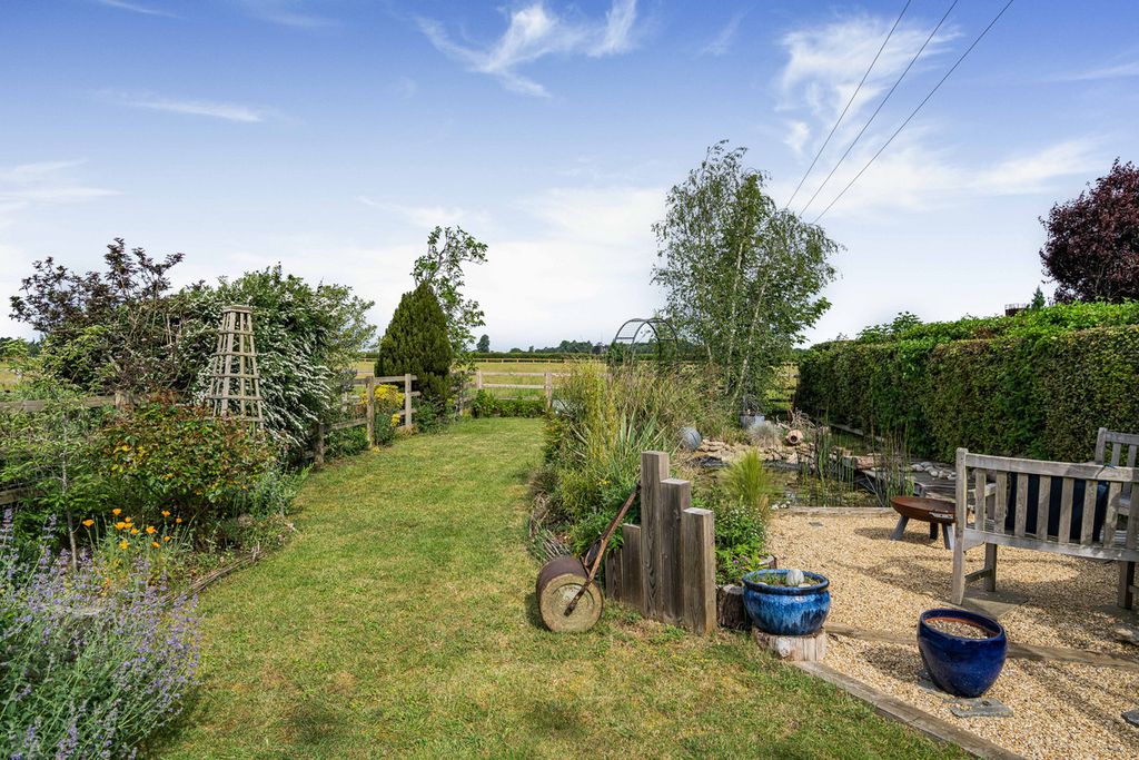 Property photo 1 of 46