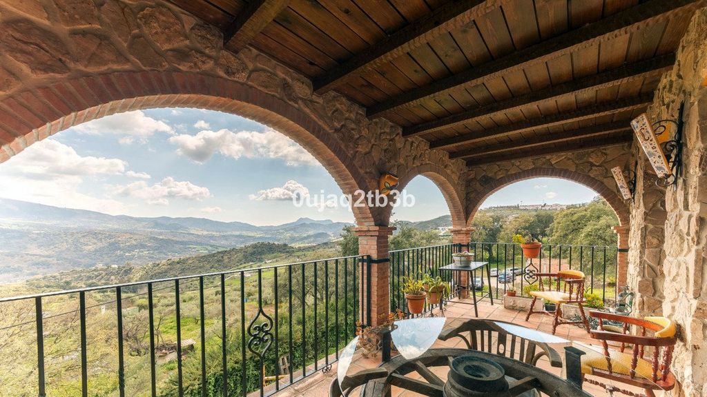 Property photo 1 of 35