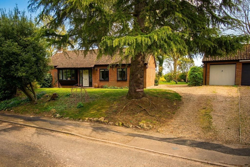 Property photo 1 of 25