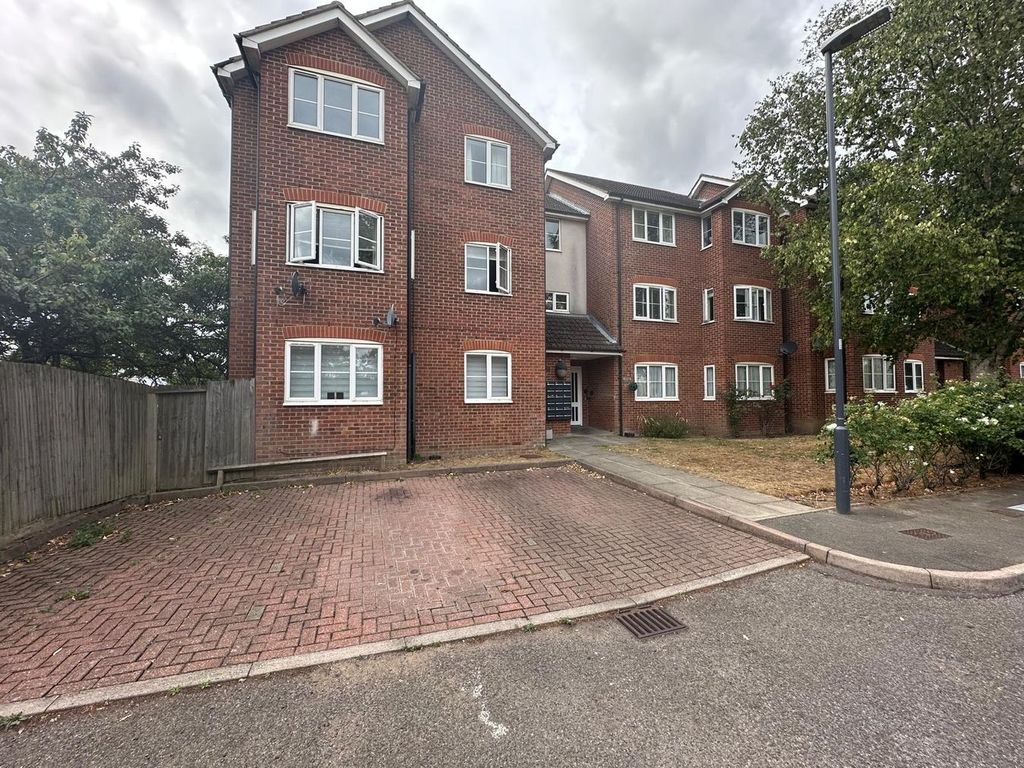 Property photo 1 of 12