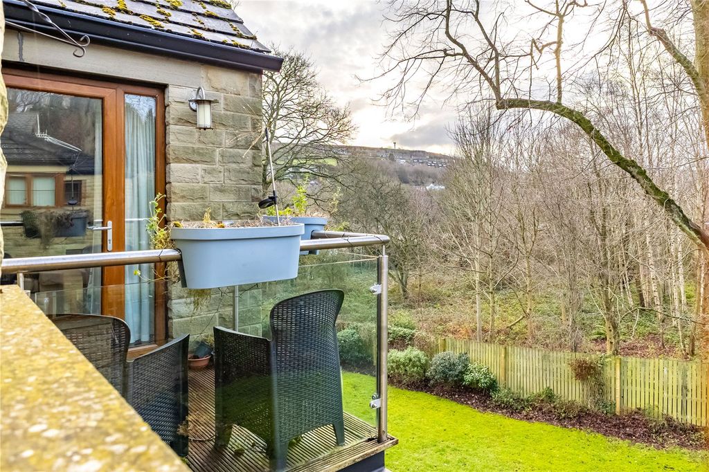 Additional image 8 of 2 bed flat for saleHolme Valley Court, 163 Huddersfield Road, Thongsbridge, Holmfirth HD9