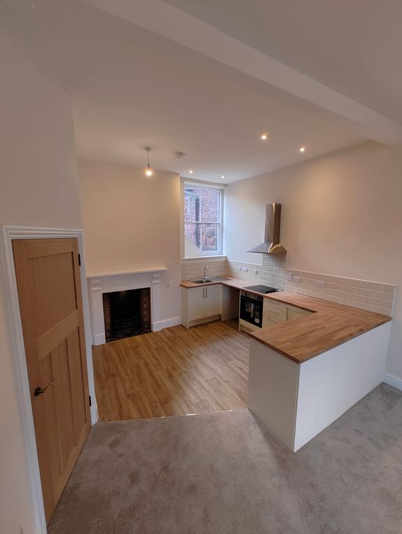Property photo 3 of 6 Kitchen 
