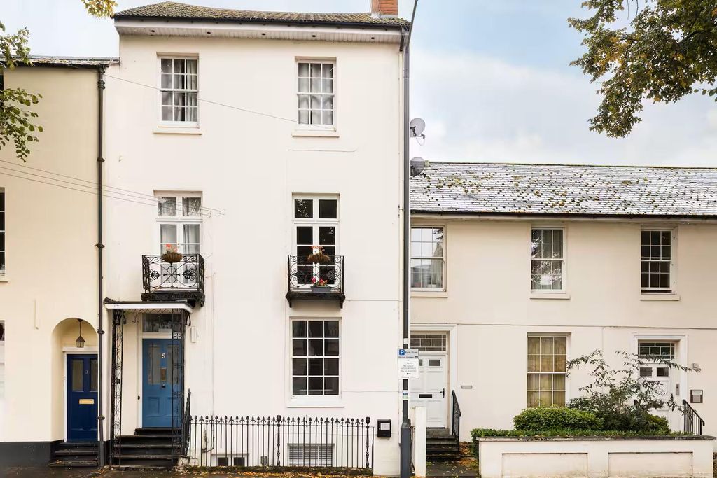 Property photo 1 of 9 Eb8Eae5B-4Bc7-4Ba9-B356-De17445Eaf77.Jpeg