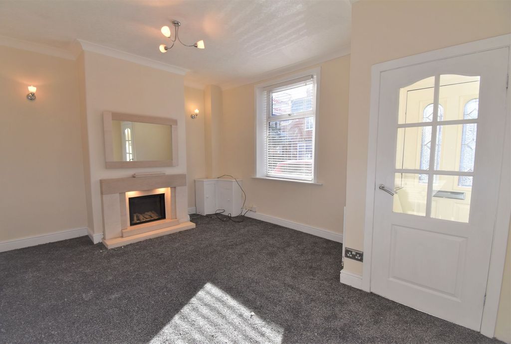 Property photo 2 of 24