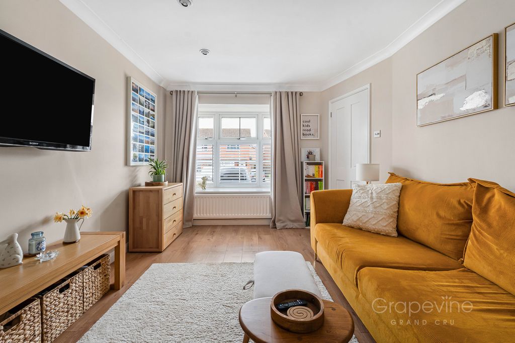 Property photo 3 of 22