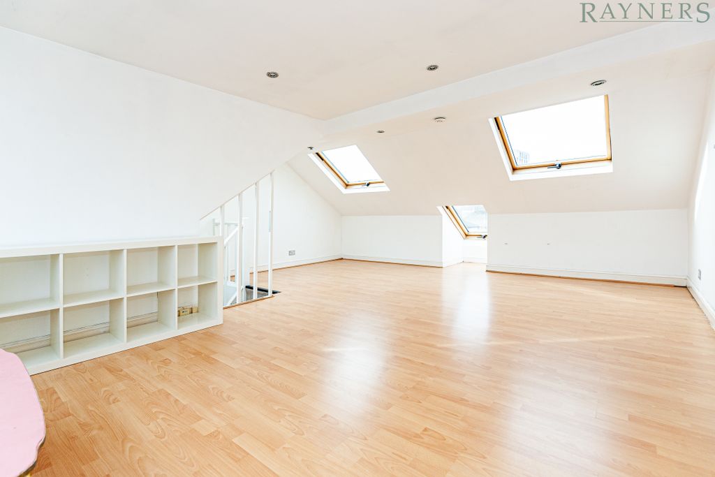 Property photo 3 of 26