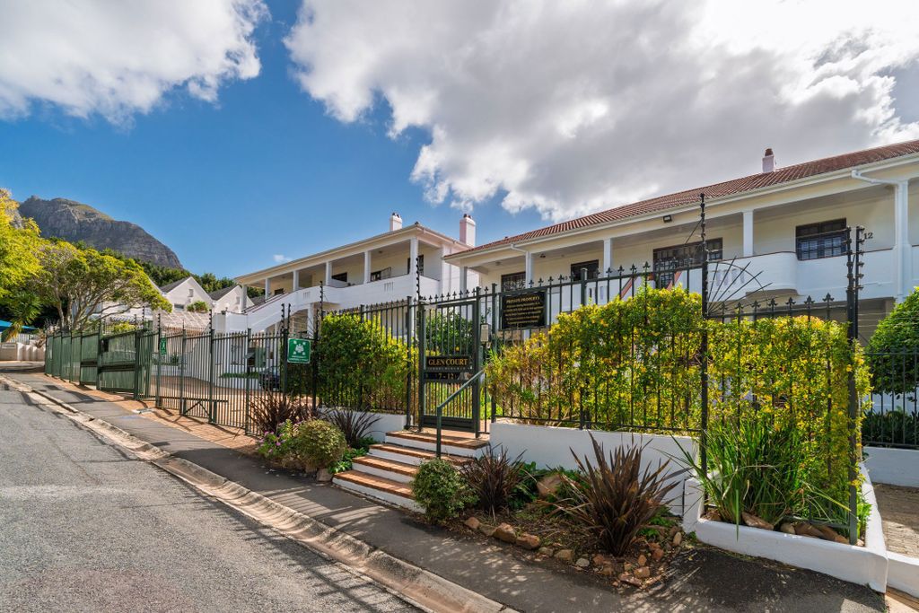 Property photo 1 of 30 Kw1738012