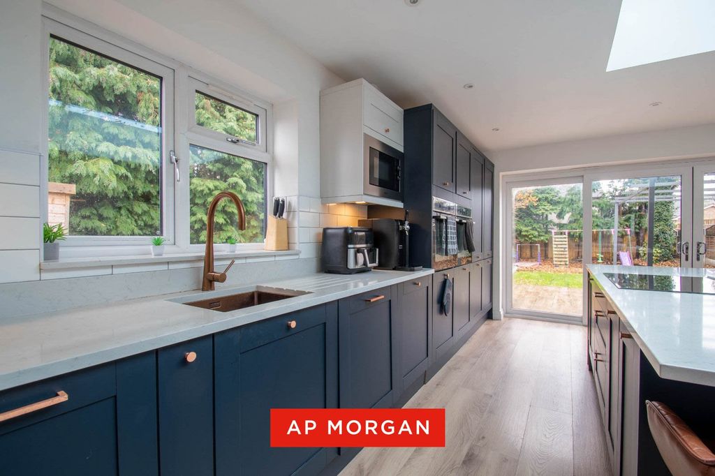 Property photo 3 of 24 Picture No. 28