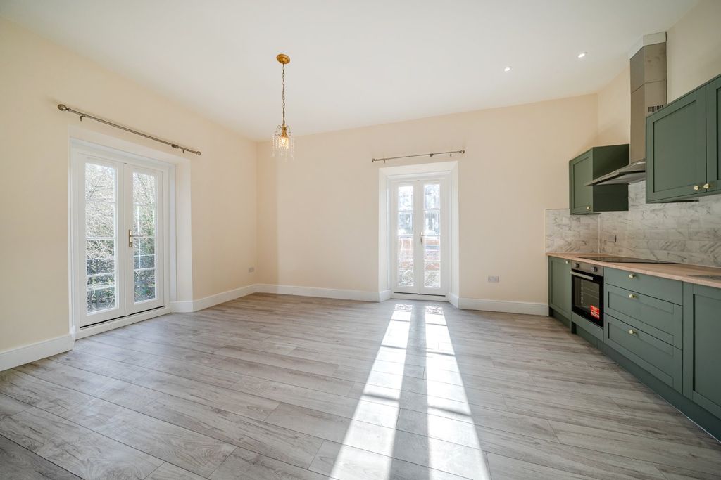 Property photo 3 of 16 Picture No. 09