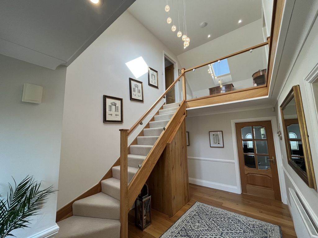 Property photo 2 of 23 Not Specified