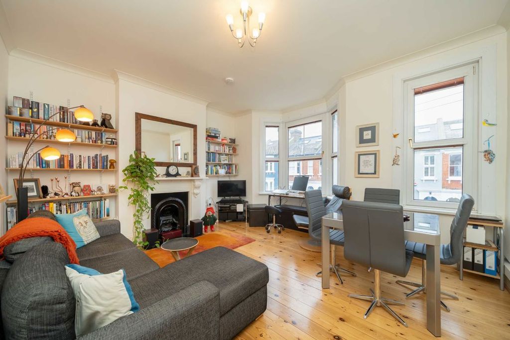 Property photo 2 of 7