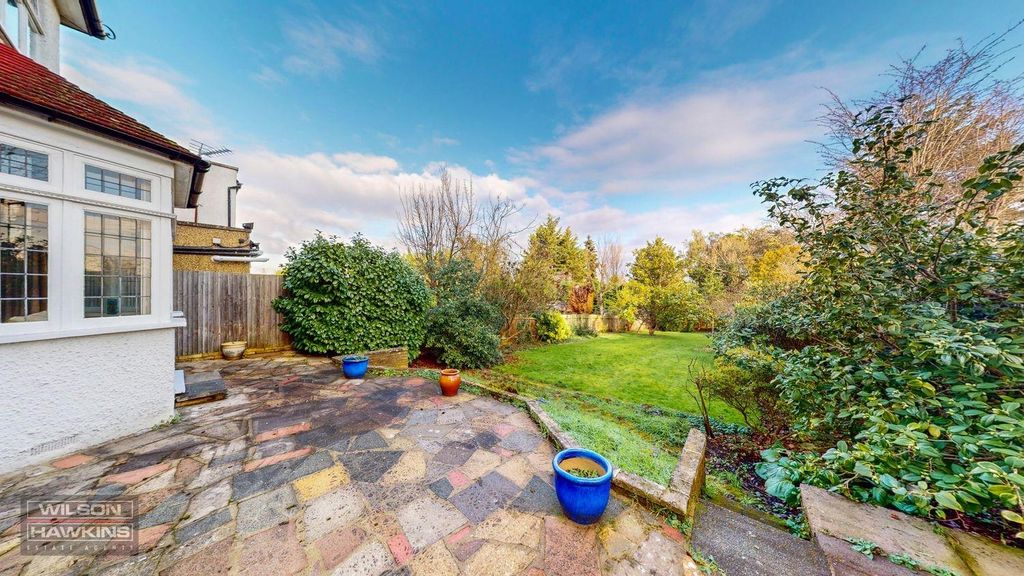 Property photo 2 of 17 24 Shaftesbury Avenue, Kenton - A9Zkn7Stfltohapvkw