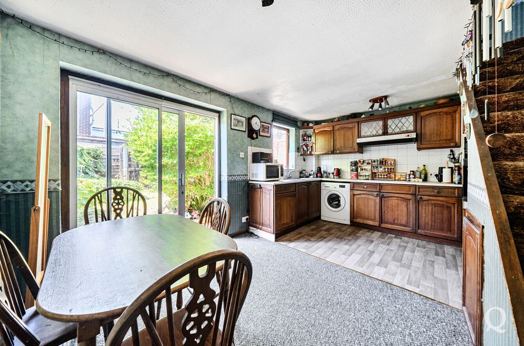 Property photo 3 of 16 Ab47F423-d11B-49d...