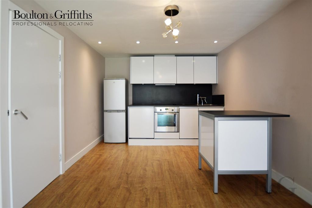 Property photo 1 of 12 Kitchen