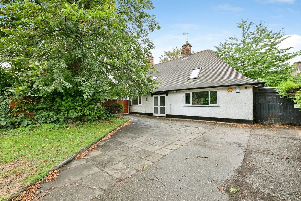 Property photo 1 of 16 Front