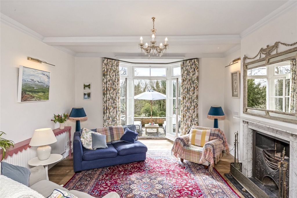 Property photo 3 of 30 Drawing Room