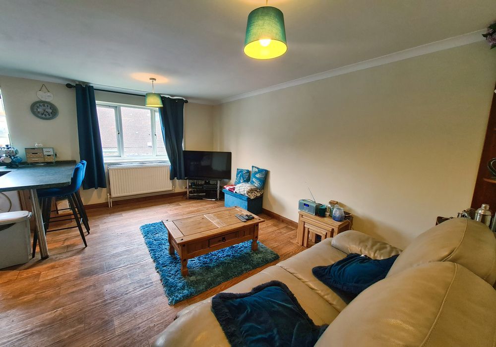 Property photo 3 of 12