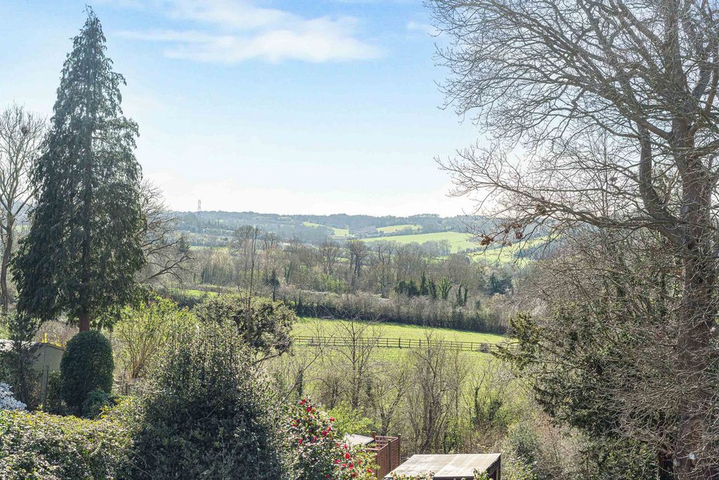 Property photo 2 of 24