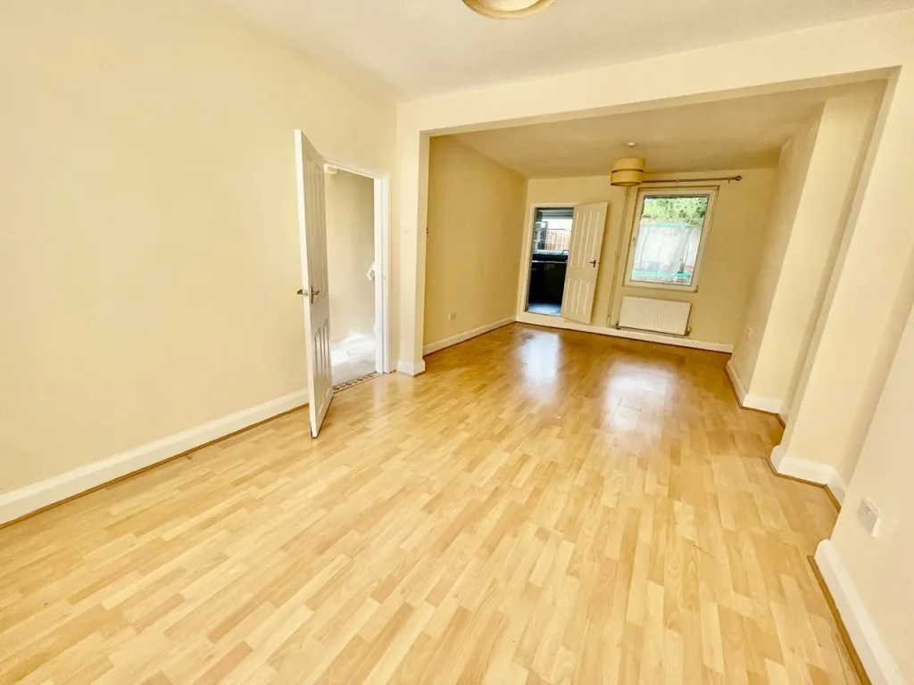 Property photo 2 of 7 Lounge Diner