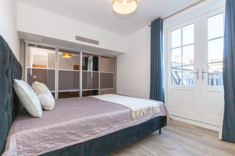 Property photo 2 of 9 210620