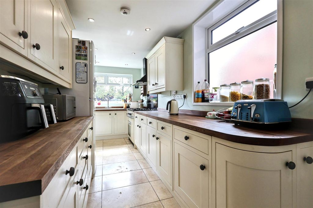 Property photo 2 of 27 Img_5119.Jpg