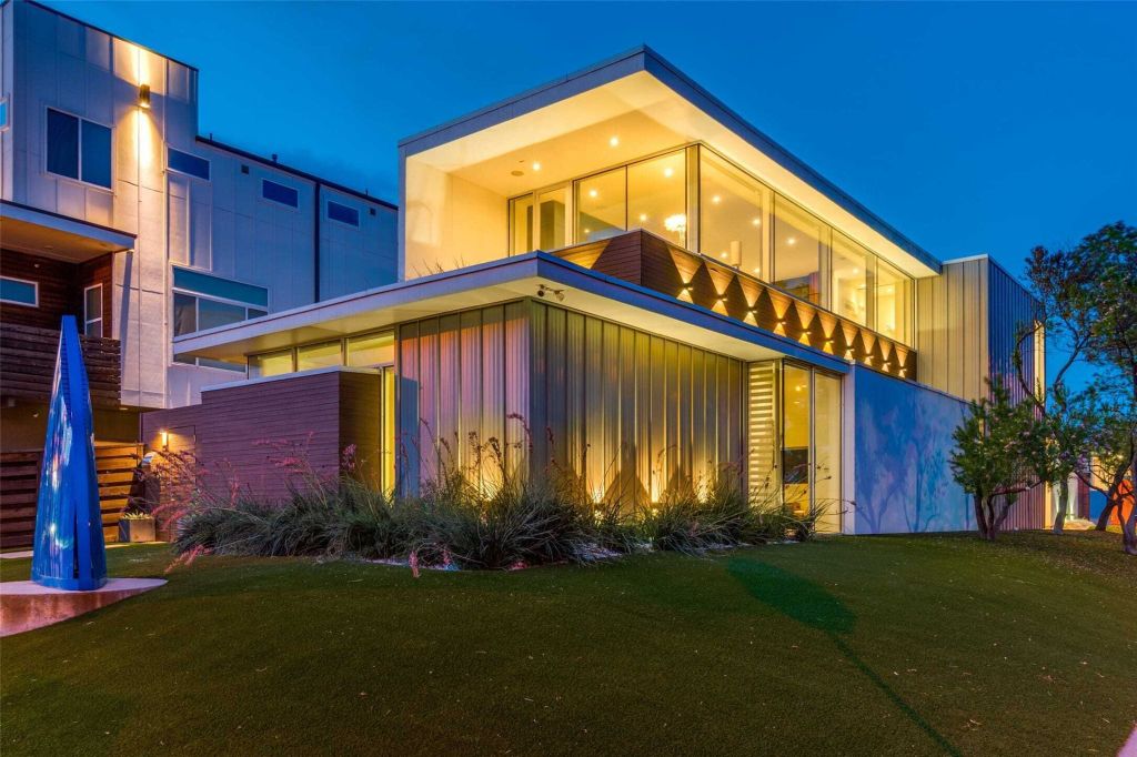 Property photo 1 of 31