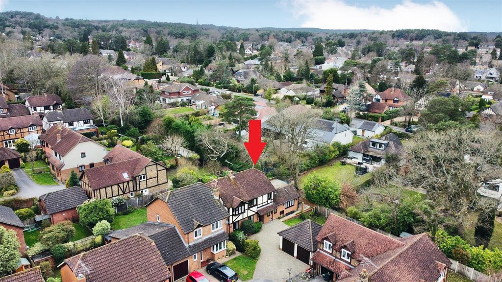 Additional image 6 of 4 bed detached house for saleShrublands Drive, Lightwater GU18