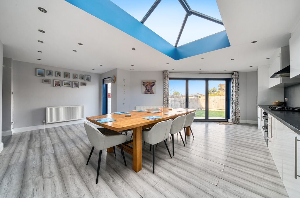 Property photo 3 of 15 1383028-13-691Ef9...